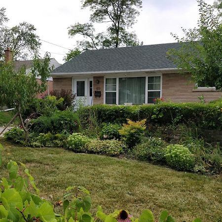 Quiet Bungalow House Apartment Hamilton Exterior photo